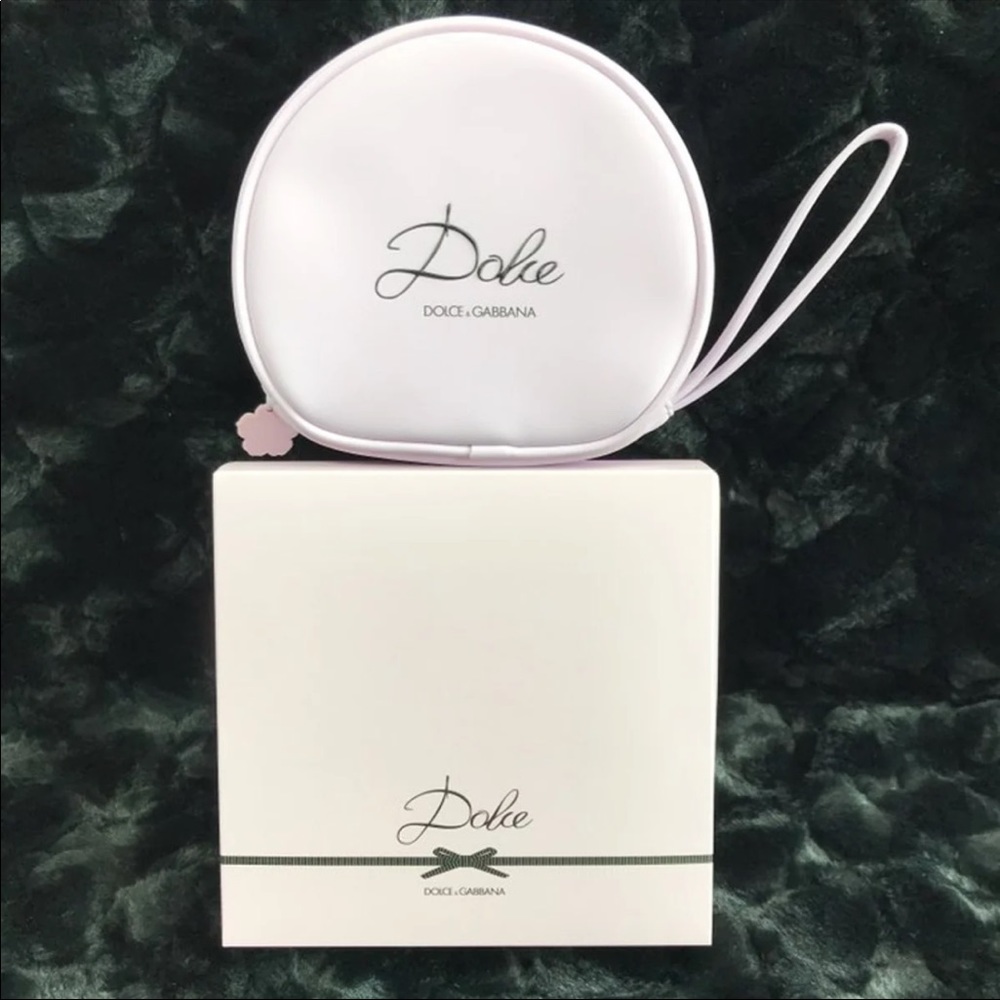 Dolce & Gabbana Perfume Super Soft Vinyl Cosmetic Bag. Fabulous light purple.